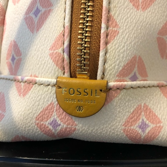 Fossil Sydney Signature Satchel,canvas/or PU - Picture 7 of 8